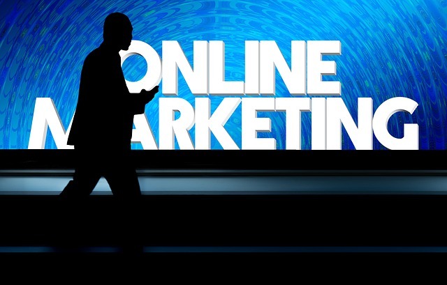 kierownik marketingu online